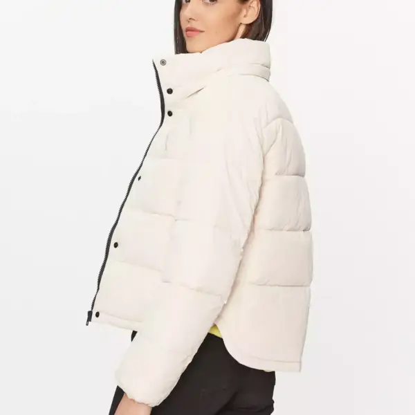 calvin klein Κοντό Γυναικείο puffer Χειμωνιάτικο Μπουφάν monologo non down sherpa j20j221377 abj Εκρού
