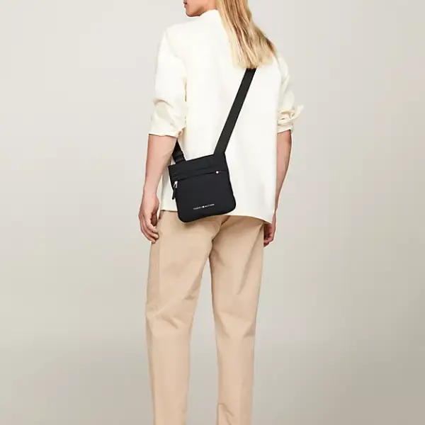 Tommy Hilfiger - Th Signature Ανδρική Τσάντα Ώμου / Χιαστί AM0AM12216-BDS Μαύρο