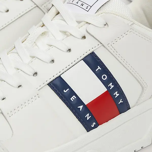 Tommy Hilfiger - Γυναικεία Sneakers Elevated EN0EN02576-YBL Εκρού