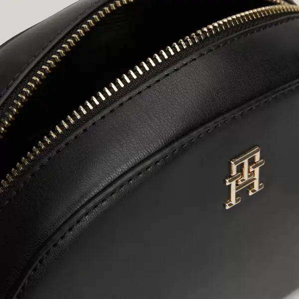 Tommy Hilfiger - Γυναικεία Τσάντα Ώμου Χιαστί Fresh Camera Bag Corp AW0AW16679-BDS Μαύρο