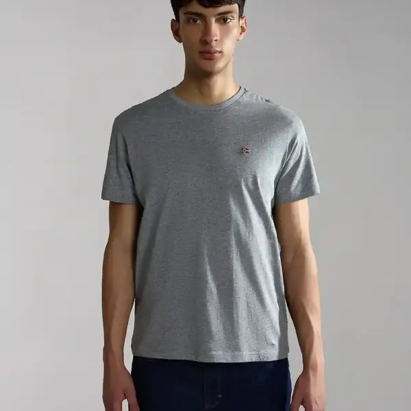 Γκρι Σκούρο