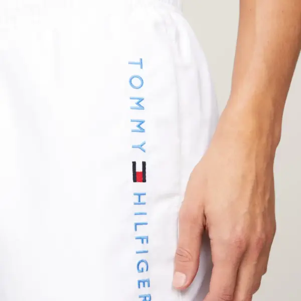 Tommy Hilfiger - Ανδρικό Μαγιό Σορτς UM0UM03258-YCF Λευκό UM0UM03258-YCF