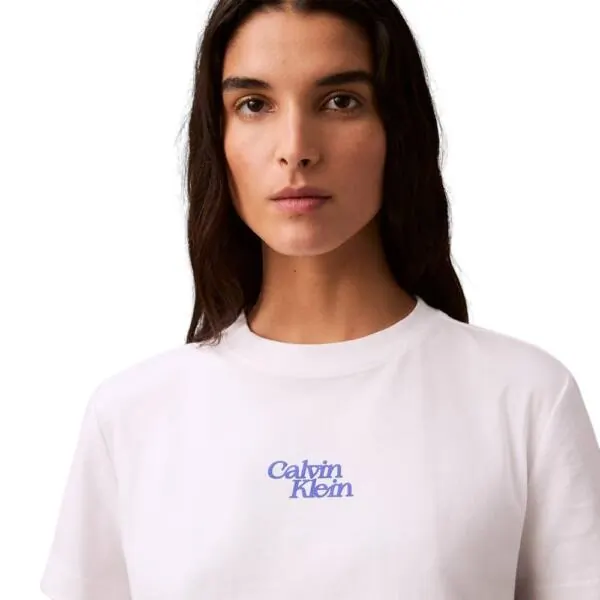 Calvin Klein - Γυναικείο T-Shirt SS Flocked Logo CN Tee Regular Fit LV047B851G-YAA Λευκό LV047B851G-YAA