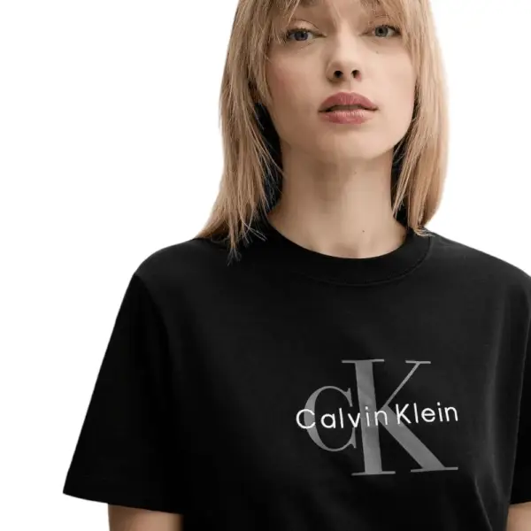 Calvin Klein - Γυναικείο T-Shirt Ck Hero Monogram Logo LV047C863G-UB1 Μαύρο LV047C863G-UB1
