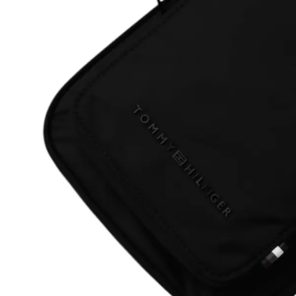 Tommy Hilfiger - Ανδρική Τσάντα Ώμου / Χιαστί Th Logotype AM0AM12683-BDS Μαύρο AM0AM12683-BDS