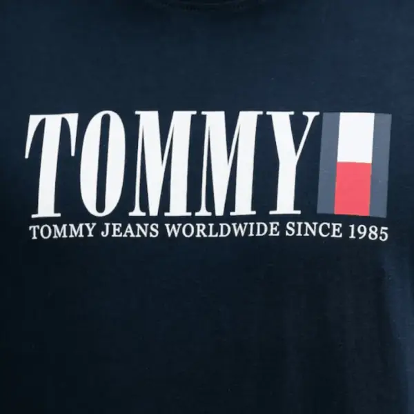 Tommy Hilfiger - Ανδρικό T-shirt Dna Flag Regular Fit DM0DM21941-C1G Μπλε Σκούρο DM0DM21941-C1G