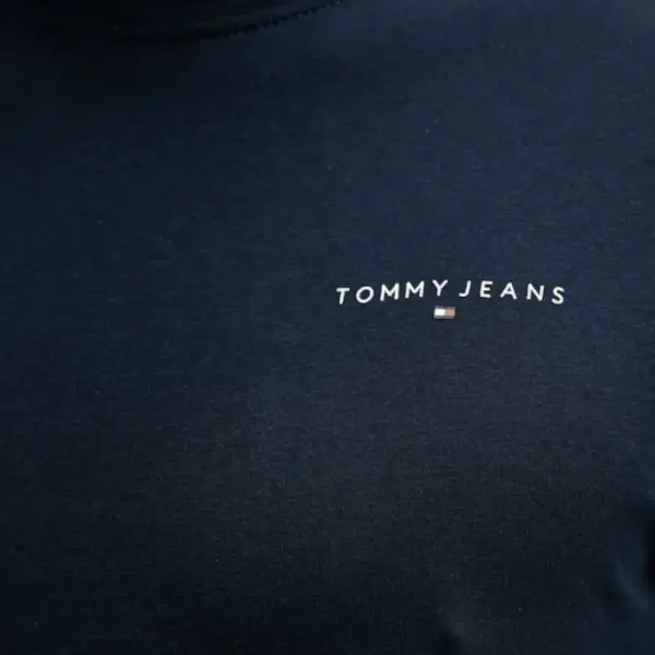 Tommy Hilfiger - Ανδρικό T-shirt Linear Chest Slim Fit DM0DM21780-C1G Μπλε Σκούρο DM0DM21780-C1G