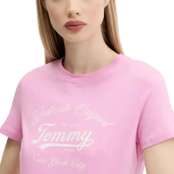 Tommy Hilfiger - Γυναικείο T-shirt Essential Regular Fit DW0DW21404-U06 Ροζ DW0DW21404-U06