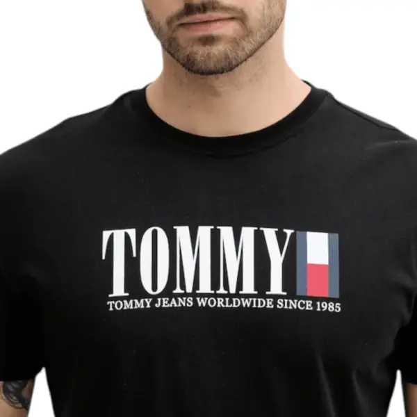 Tommy Hilfiger - Ανδρικό T-shirt Dna Flag Regular Fit DM0DM21941-BDS Μαύρο DM0DM21941-BDS