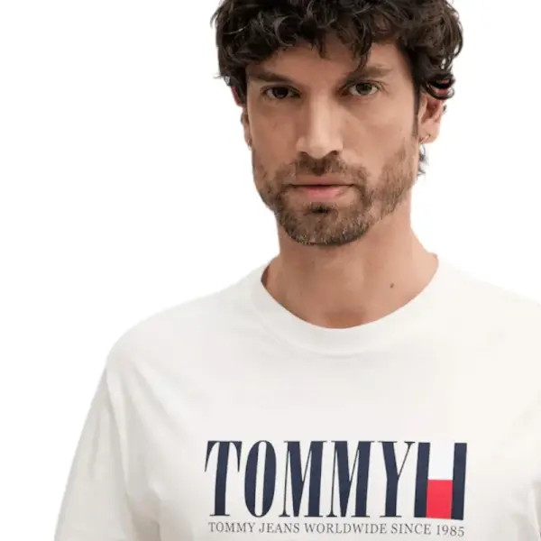 Tommy Hilfiger - Ανδρικό T-shirt Dna Flag Regular Fit DM0DM21941-YBL Λευκό DM0DM21941-YBL