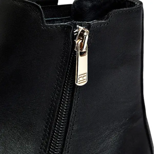 Tommy Hilfiger - Δερμάτινα Γυναικεία Th Hardware Leather Boot FW0FW05996-BDS Μαύρο FW0FW05996-BDS