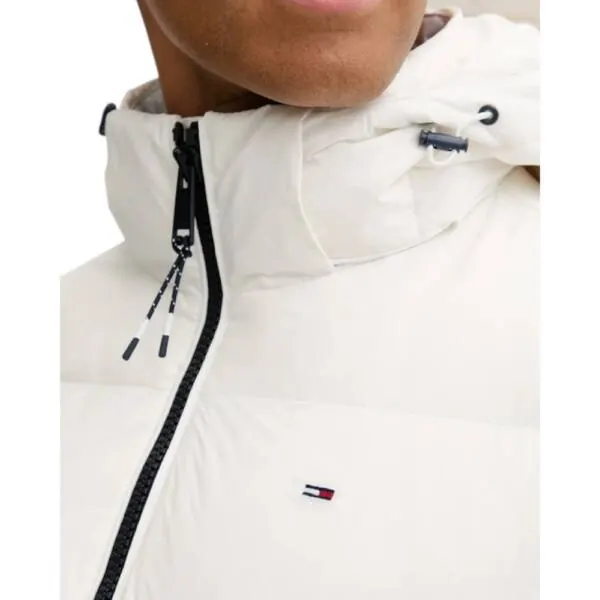 Tommy Hilfiger - Ανδρικό Αδιάβροχο Μπουφάν Tjm Essential Down Regular Fit DM0DM19786-YBL Λευκό DM0DM19786-YBL