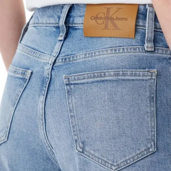 Calvin Klein - Γυναικείο Παντελόνι Jean Ck Mom Fit J20J225148-1AA Γαλάζιο J20J225148-1AA