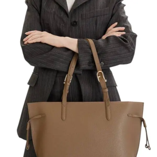 Furla - Γυναικεία Δερμάτινη Τσάντα Ώμου Ava M WB02069-BX4329-4619S Καφέ WB02069-BX4329-4619S