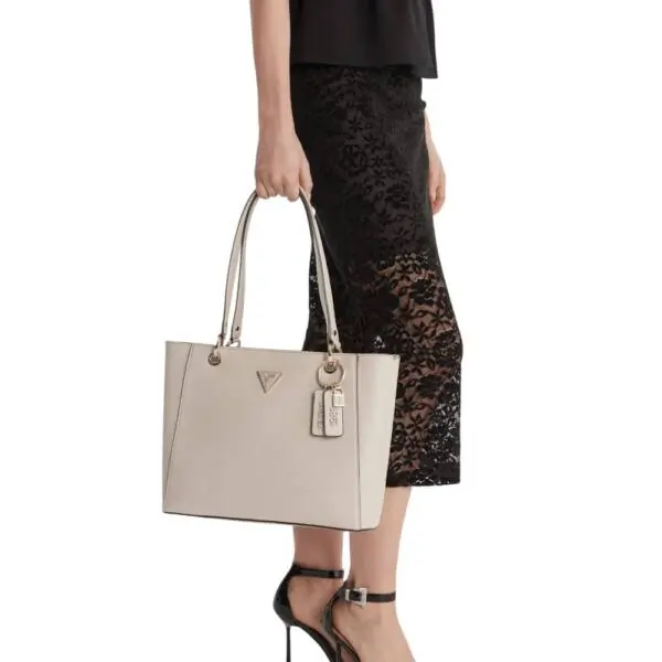 Guess - Γυναικεία Τσάντα Ώμου/Χειρός Noelle II HWZG9672250-TAU Μπεζ HWZG9672250-TAU