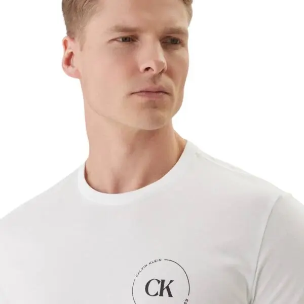 Calvin Klein - Ανδρικό T-shirt Linear Logo Regular Fit LV04RF801G-YAF Λευκό LV04RF801G-YAF