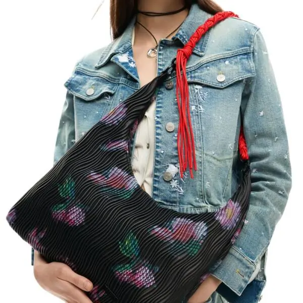 Desigual - Γυναικεία Τσάντα Ώμου Medium Oval Textured Bag / Xenon Samara 26SAXP57-2000 Μαύρο 26SAXP57-2000