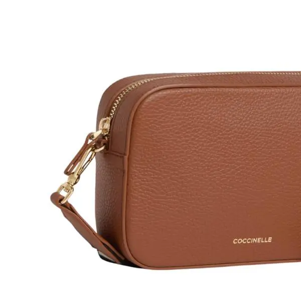 Coccinelle - Γυναικεία τσάντα Ώμου Tebe E5MN555I101-W11 Καφέ E5MN555I101-W11