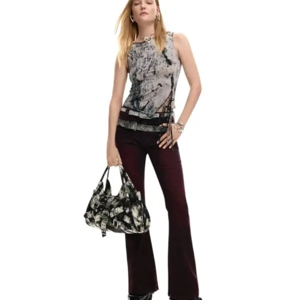 Desigual - Γυναικείο T-shirt Edimburgo 26SWTK12-2063 Μαύρο 26SWTK12-2063